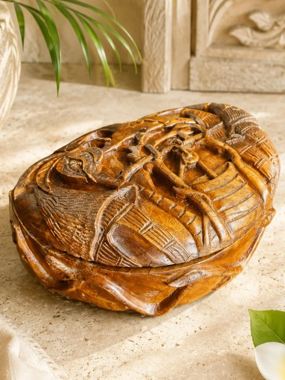 Vintage Hand Carved Folk Art Indonesian Balinese Wooden Snuff Box